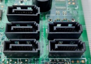 Komponen Pada Motherboard Komponen Pada Motherboard