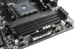 Komponen Pada Motherboard Komponen Pada Motherboard